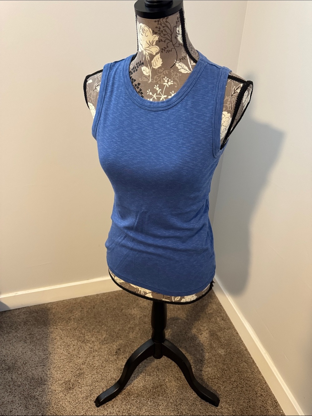 Blue Women's Sleeveless Tank Top